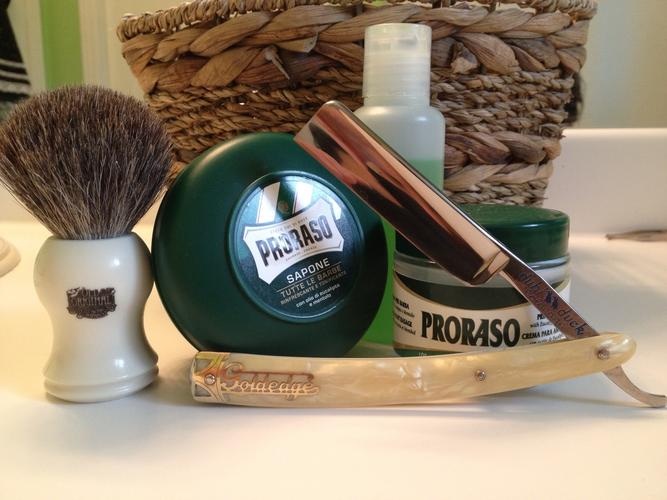 Straight razors vs disposable? General discussion Canada Cigar Forum